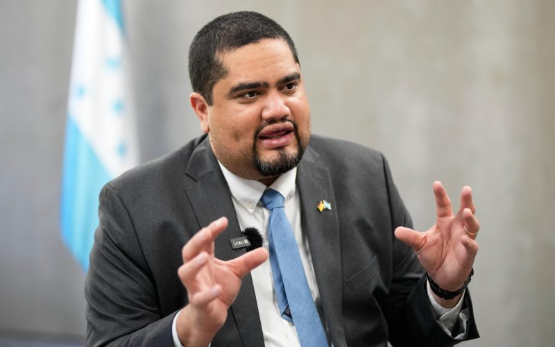 Honduras proselytizing public funds case sees no progress after two months