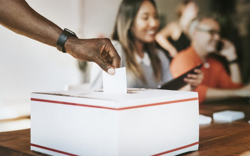 Pressure mounts on Honduras as allegations of electoral fraud emerge abroad